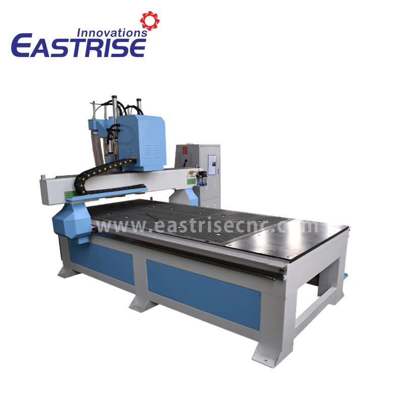 Economico 1325 1300X2500mm 4'X8' ATC Router Cnc con 4 mandrini