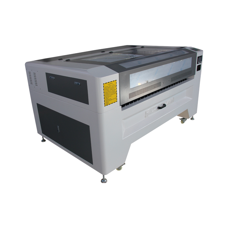 Buon prezzo 1390 4x3 Macchina da taglio laser CO2 per acciaio CS SS Metallo